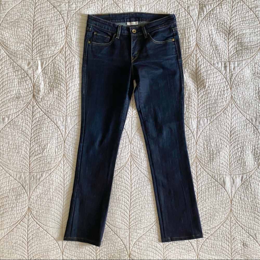 5/$35🍑Vintage LEVI’S 518 Boot Cut Dark Wash Jeans